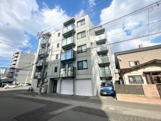 拡大写真:Bloom f coast 2階201の建物外観