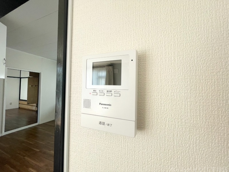 拡大写真:西岡5-11戸建 1階1のセキュリティ