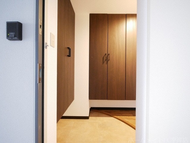 拡大写真:RESIDENCE SAPPORO KOULI 2階202の玄関
