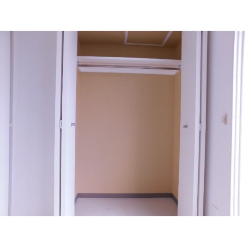 拡大写真:ピーコック平岸 4階402の収納