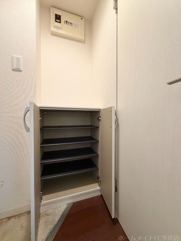 拡大写真:Asset Home Hiragishi 1階102の収納