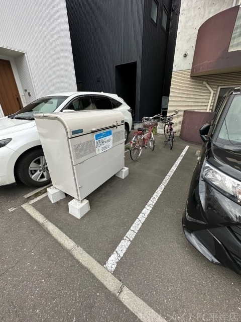 拡大写真:福禄寿 2階203の駐車場