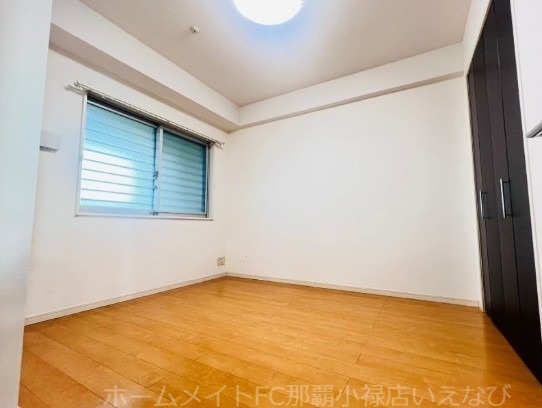 拡大写真:リリーベルおもろまちサーモス 7階706の寝室