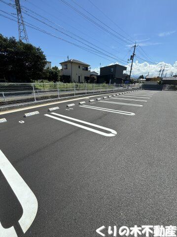 拡大写真:プレフェリート・Ⅲ 2階206の駐車場があります