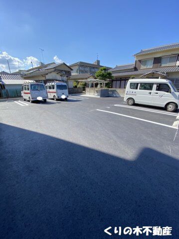 拡大写真:D-room南鳥生 3階303の駐車場があります