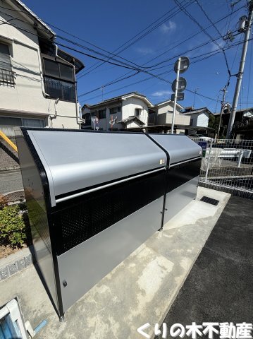 拡大写真:プレフェリート・Ⅲ 2階206の専用ごみ置き場