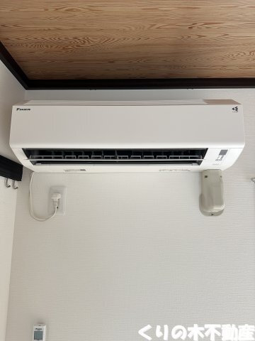 拡大写真:コーポラスやました Ⅰ棟 1階103のエアコン付きです