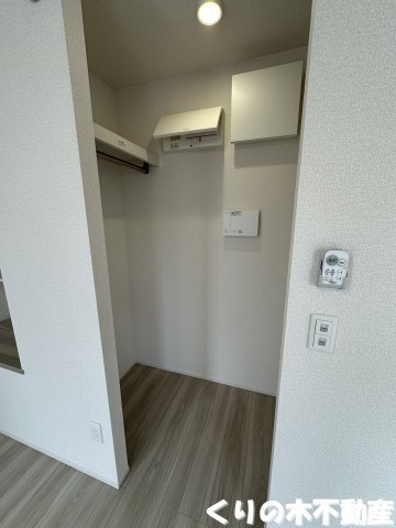 拡大写真:ビバーチェ城東 2階201の専用の収納スペースです