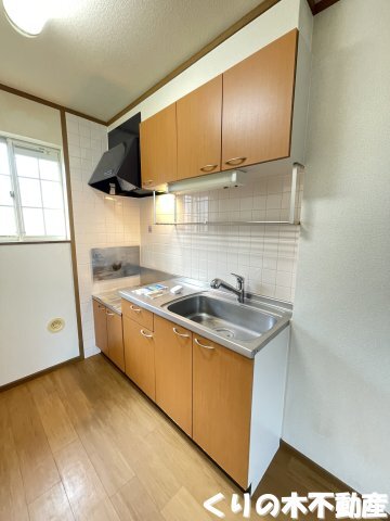 拡大写真:ヴェルセゾン 2階201の反転タイプのお部屋です(現況を優先します)
