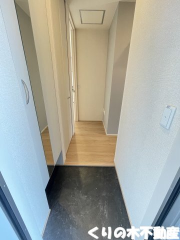 拡大写真:D-room南鳥生 3階303のきれいな玄関です
