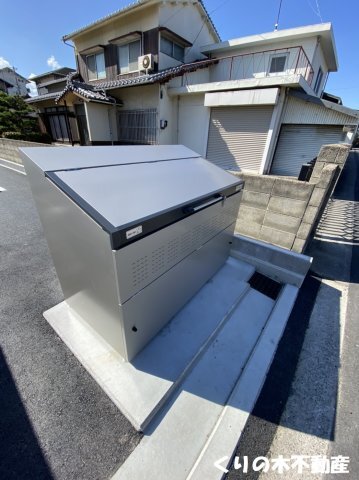 拡大写真:D-room南鳥生 3階303の敷地内ゴミ置き場