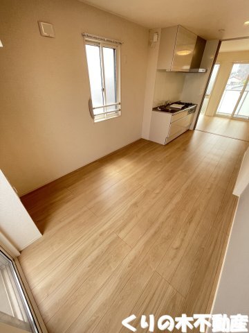 拡大写真:D-room南鳥生 3階303の使いやすいリビングです