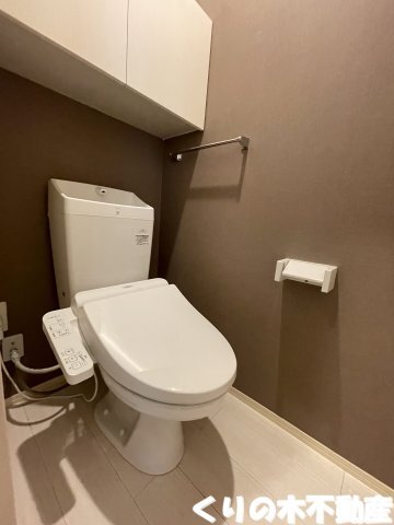 拡大写真:D-room南鳥生 3階303のコンパクトで使いやすいトイレです