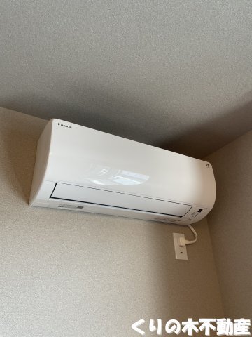 拡大写真:シャーメゾンエステティカ 2階201のエアコン完備