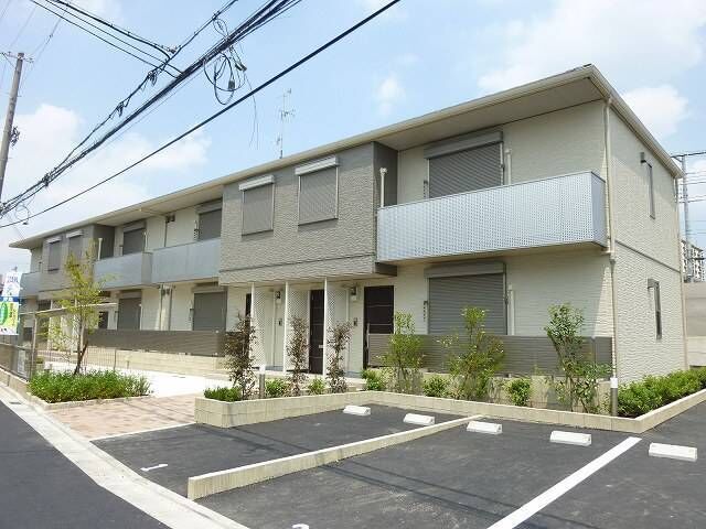 拡大写真:シャーメゾン稲田本町A棟 2階205の外観
