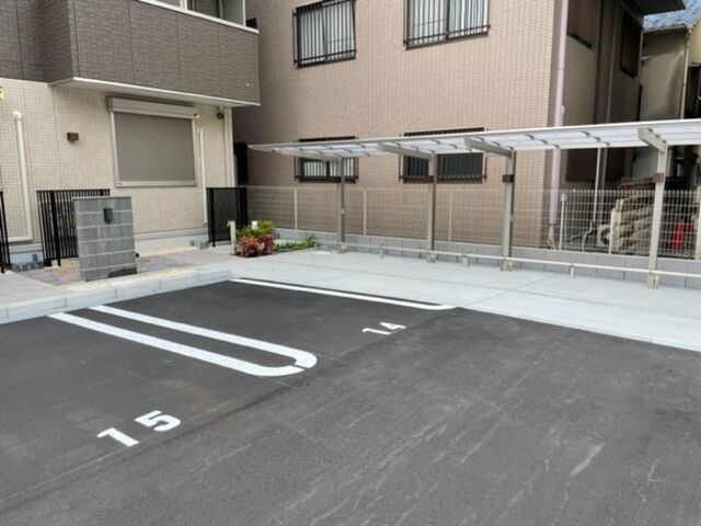 拡大写真:Sinfaria YUZATO C棟 1階101の外観