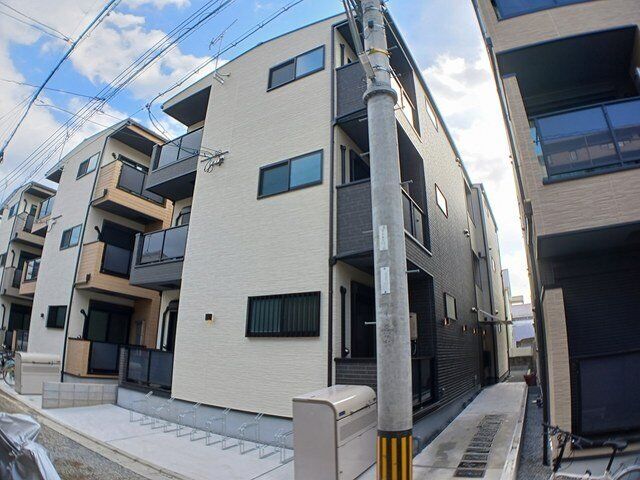 グラン コスモの外観