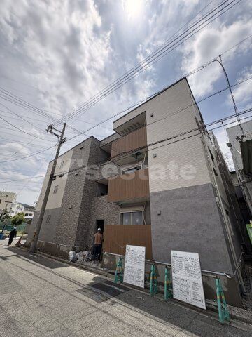 拡大写真:東大阪市中新開2丁目 3階302の外観