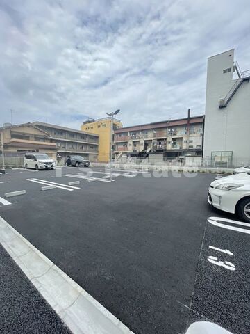 拡大写真:ミュアフィールド 1階101の外観