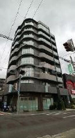 プレミアム菱屋西の外観