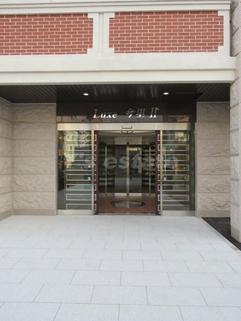 拡大写真：Luxe今里Ⅱ 10階1003のエントランス