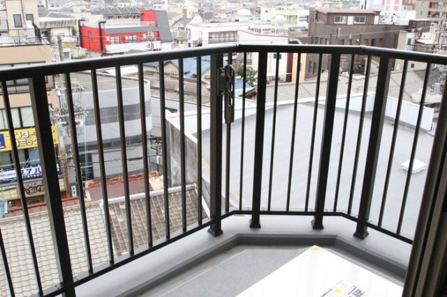 拡大写真:プレミアム菱屋西 7階703のバルコニー