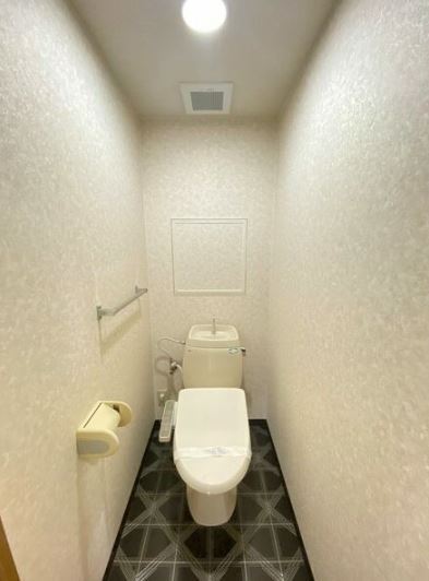 拡大写真:カーサフィオーレ弐番館 4階403のトイレ