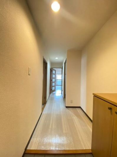 拡大写真:カーサフィオーレ弐番館 4階403の玄関