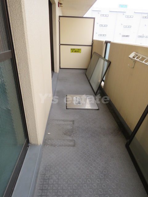 拡大写真：グランディールシャトー 6階602のバルコニー