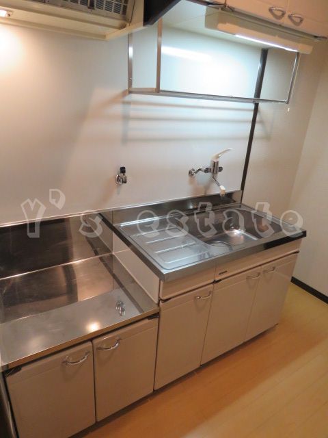 拡大写真:アルベージュ八戸ノ里Ⅱ番館 2階211のキッチン
