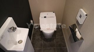 拡大写真：プレミアム菱屋西 8階802のトイレ