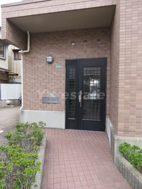 拡大写真:ファミリーコート大今里 3階302のエントランス