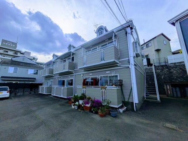 横浜市神奈川区菅田町の外観