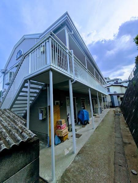 拡大写真:横浜市神奈川区菅田町 2階202のエントランス