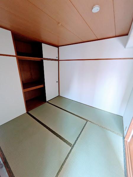 拡大写真:横浜市西区浅間町3丁目 8階801の収納