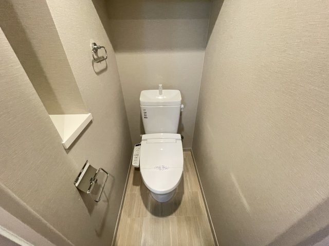 拡大写真:グランフォーレプライム六本松 5階501のトイレ