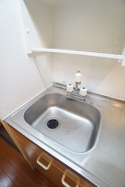 拡大写真:パームコート別府 1階102のキッチン