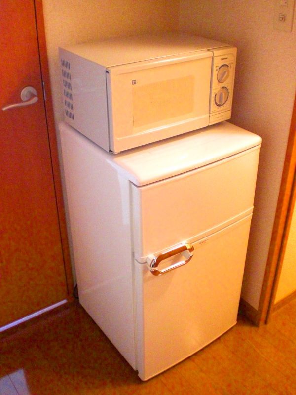 拡大写真:レオパレス錦 2階203の家具家電は保証付なので安心!