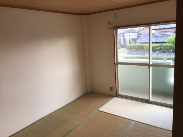 拡大写真:エコーハイツ 2階203の和室