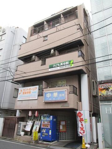 アドミラブール高庄の外観