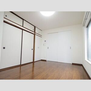 拡大写真:栗原6丁目戸建て 1階1の洋室