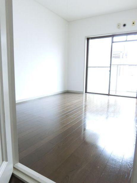 拡大写真:サンクレスト東久留米 3階302の洋室