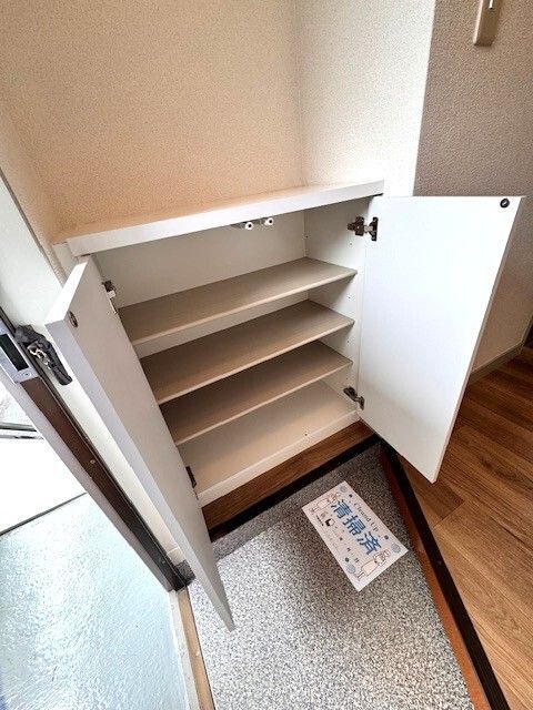 拡大写真:プレタメゾン小山 2階201の収納