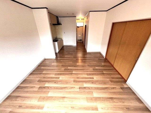 拡大写真:プレタメゾン小山 2階201の居間