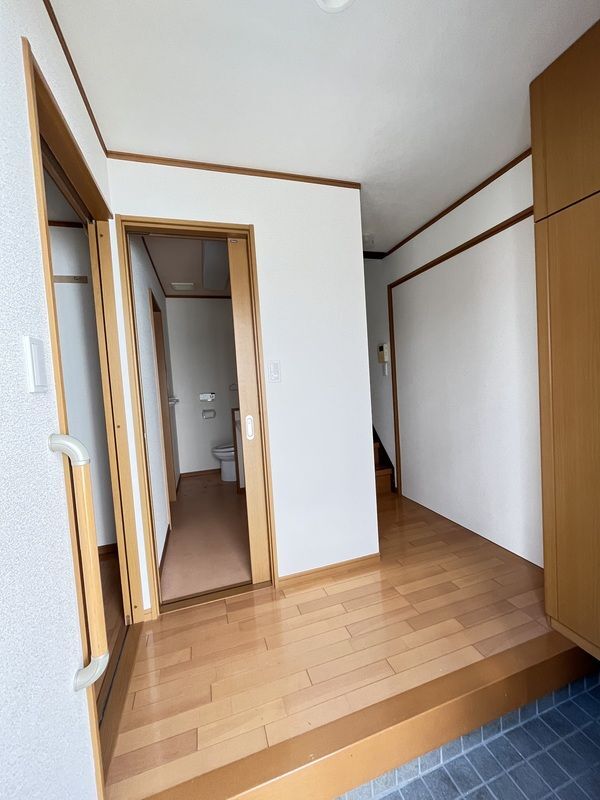 拡大写真：清瀬市松山１丁目 1の玄関