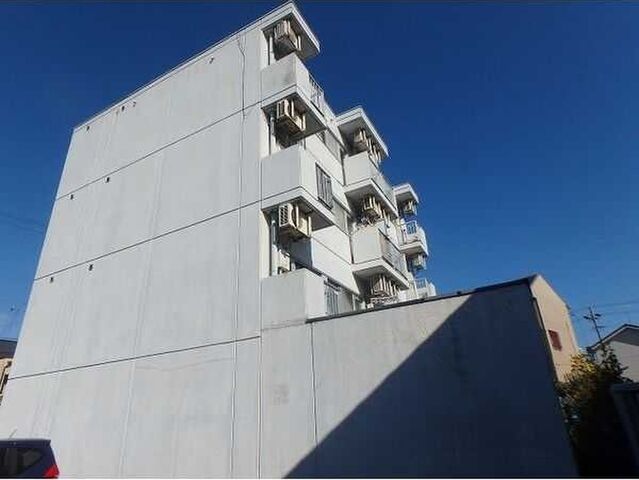 ROA Buil ANNEXの外観