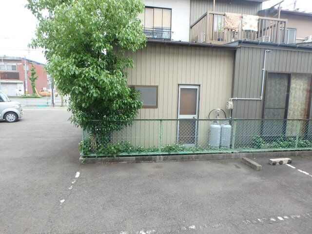 拡大写真:ハイネス鹿島 2階207の外観