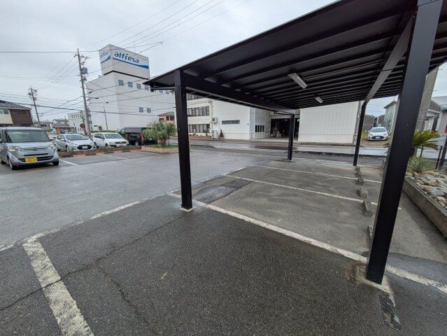 拡大写真:ソラーナ 1階Bの外観