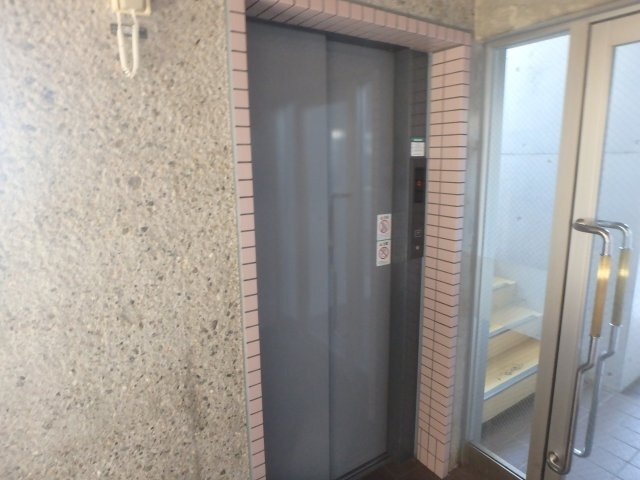 拡大写真:コーポ花みずき 4階402のその他共有部分