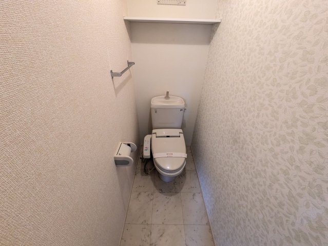 拡大写真:アージュI A棟 2階201のトイレ